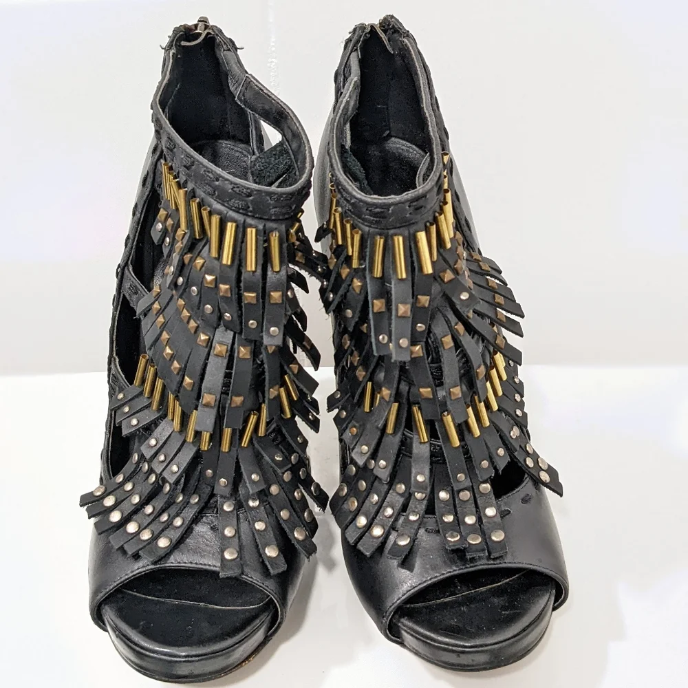 Leather heels by Aldo